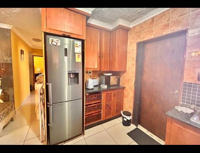 4 BEDROOM HOUSE FOR SALE IN BLUE HILLS